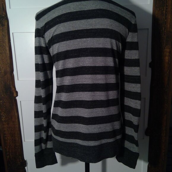 Nollie Women's Gray and Black Cardigan (Size M) - Picture 3 of 6